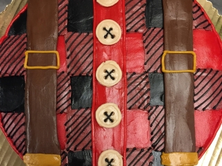 P36 - LUMBERJACK RED PLAID LUMBERJACK PATTERN COVERED FATHER'S DAY RETIREMENT DAD BIRTHDAY CAKE IN CHICAGO ILLINOIS
