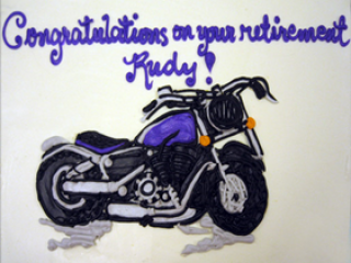 P37 - MOTORCYCLE CRUISER HARLEY DAVIDSON MOTORCYCLE FATHER'S DAY RETIREMENT DAD BIRTHDAY CAKE IN CHICAGO ILLINOIS