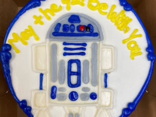 STAR WARS R2D2 CUSTOM CHARACTER CAKE