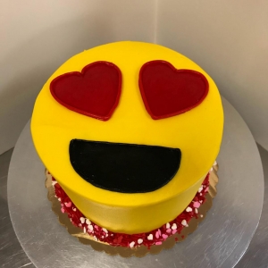 LOVE HEART EYES EMOJI VALENTINE'S DAY COUPLES BIRTHDAY ANNIVERSARY CAKE IN CHICAGO ILLINOIS