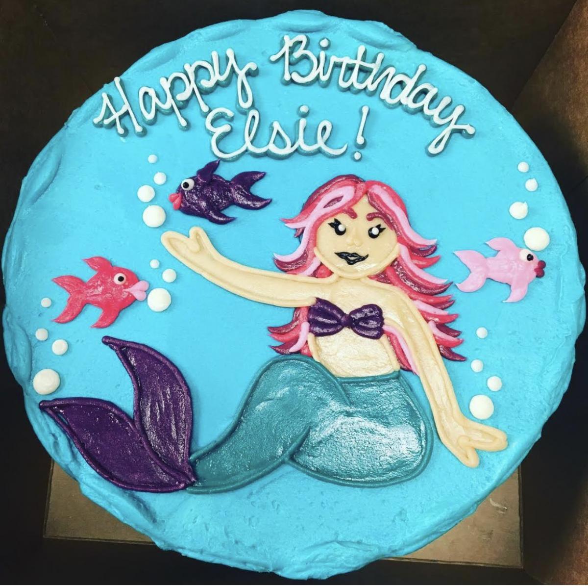 THE LITTLE MERMAID CUSTOM HAIR AND TAIL WITH THREE FISH CARTOON DRAWING FOR GIRLS BIRTHDAY PARTY CAKE IN CHICAGO