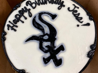 BASEBALL SPORT LOGO MLB BOYS KIDS CUSTOM BIRTHDAY PARTY CELEBRATION CAKE IN CHICAGO