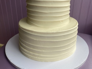 HORIZONTAL INDENTATION WEDDING CAKE