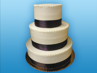 ELEGANT CLASSIC WEDDING TIER CAKE IN CHICAGO