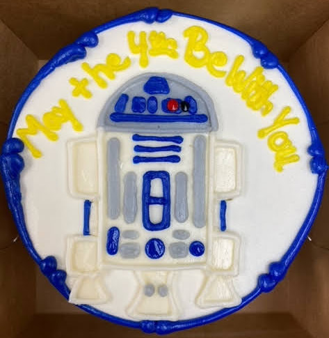 R2-D2 cake - The Great British Bake Off | The Great British Bake Off